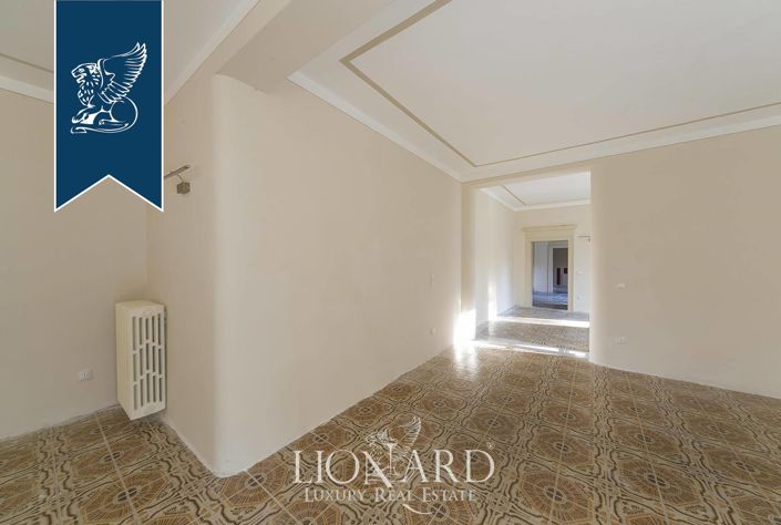 Image No.40-5 Bed Villa for sale