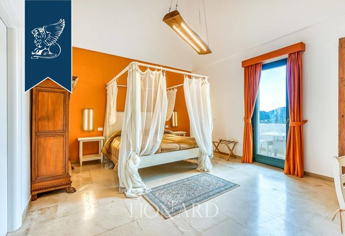 Image No.12-28 Bed Villa for sale