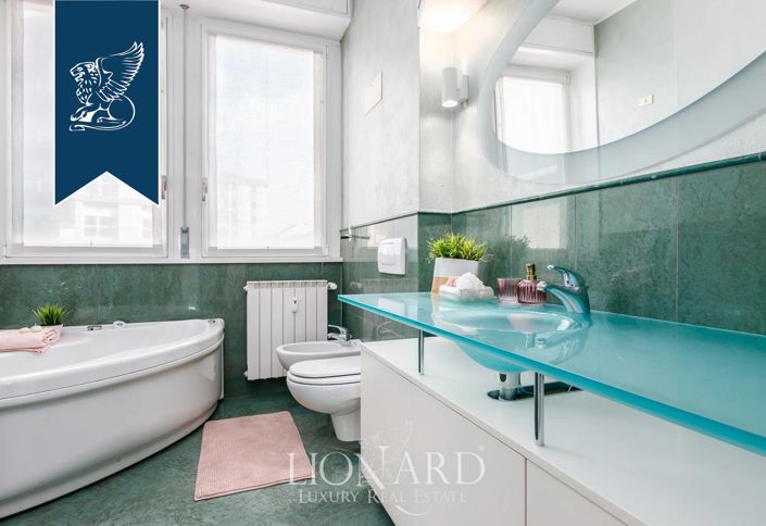 Image No.20-5 Bed Apartment for sale