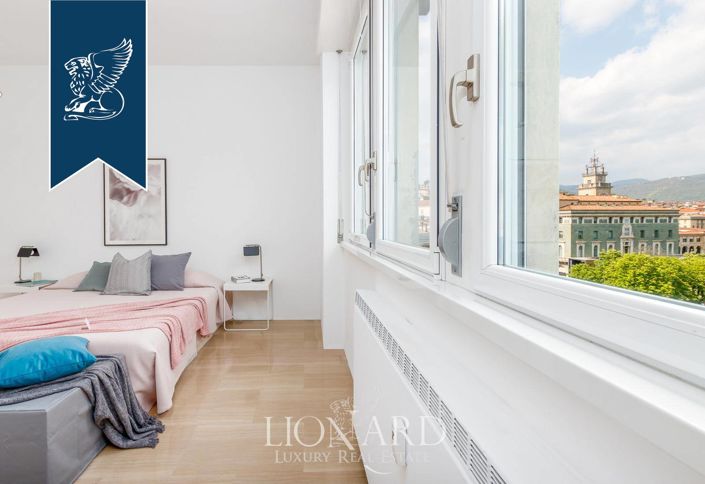 Image No.22-5 Bed Apartment for sale