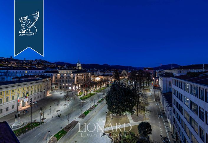 Image No.44-5 Bed Apartment for sale