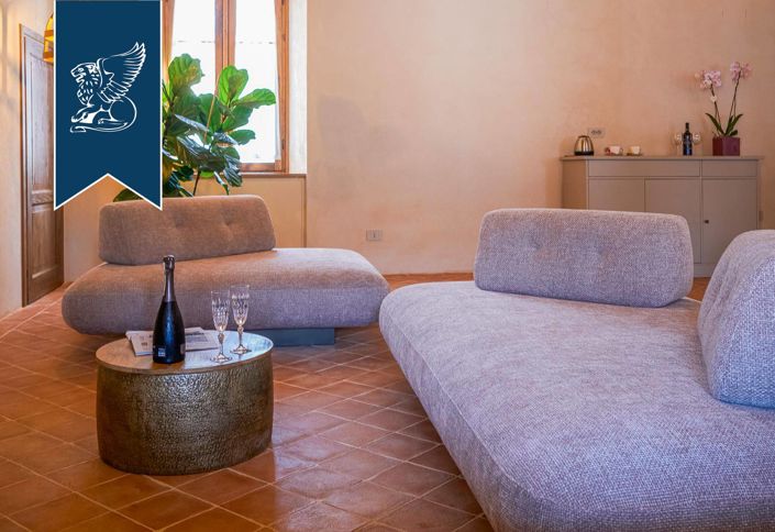 Image No.9-6 Bed Hotel for sale