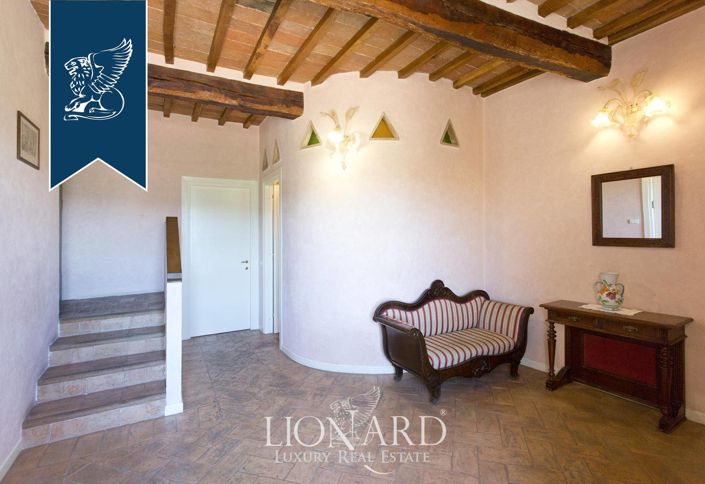 Image No.12-2 Bed Property for sale