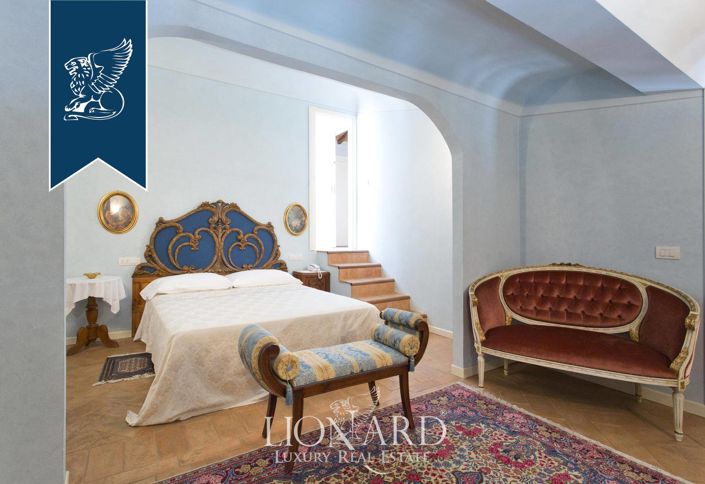 Image No.30-2 Bed Property for sale