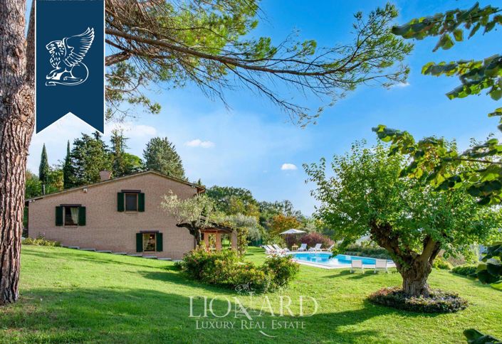 Image No.12-4 Bed Villa for sale