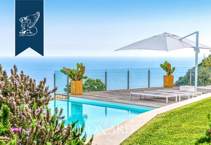 Image No.11-4 Bed Villa for sale