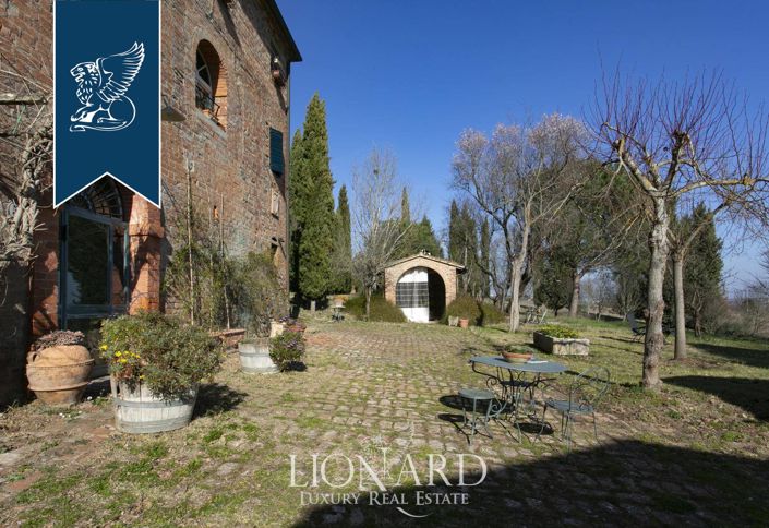 Image No.14-8 Bed Country House for sale