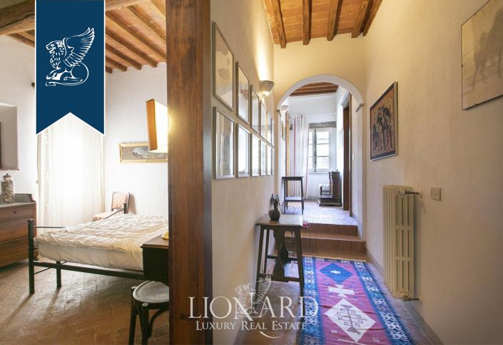 Image No.34-8 Bed Country House for sale