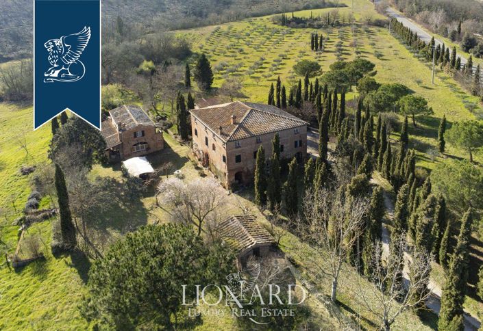 Image No.4-8 Bed Country House for sale