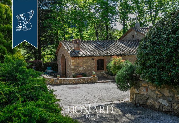 Image No.16-17 Bed Hotel for sale