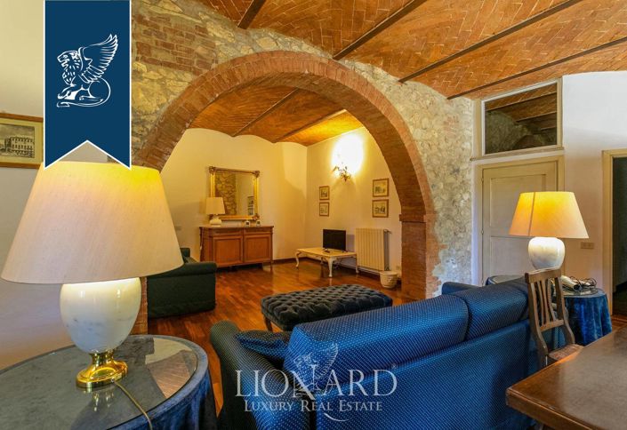 Image No.26-17 Bed Hotel for sale