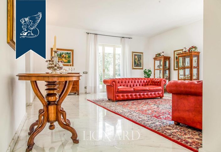 Image No.7-5 Bed Villa for sale