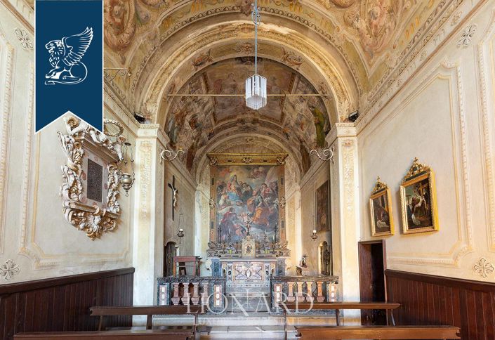 Image No.56-8 Bed Property for sale