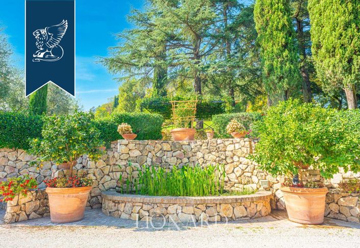 Image No.29-9 Bed Villa for sale