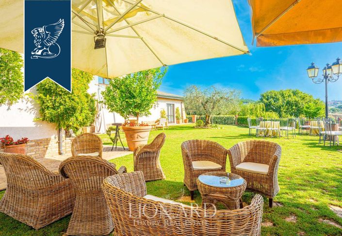 Image No.33-9 Bed Villa for sale