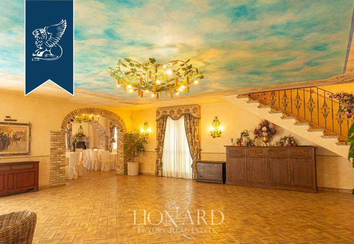 Image No.38-9 Bed Villa for sale