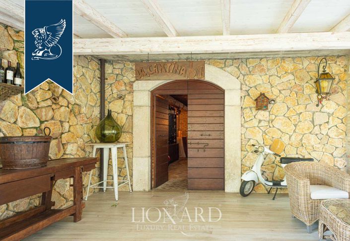 Image No.47-9 Bed Villa for sale