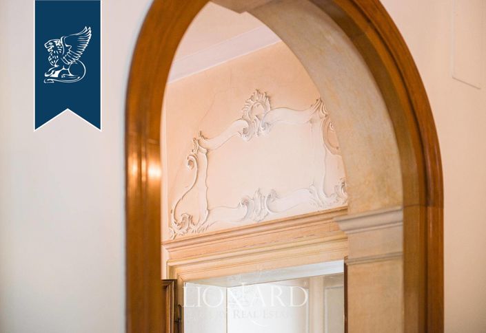 Image No.26-15 Bed Villa for sale