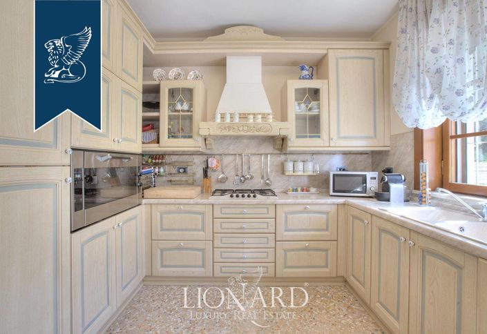 Image No.29-4 Bed Villa for sale