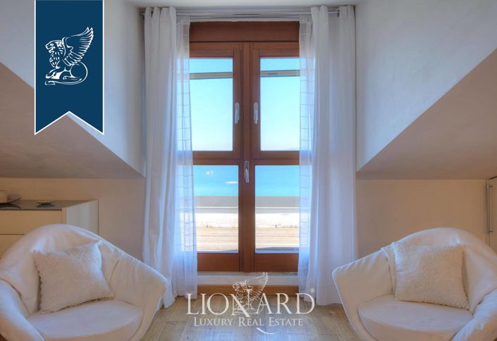 Image No.43-4 Bed Villa for sale