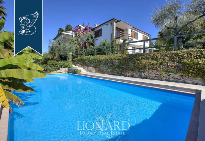 Image No.7-4 Bed Villa for sale