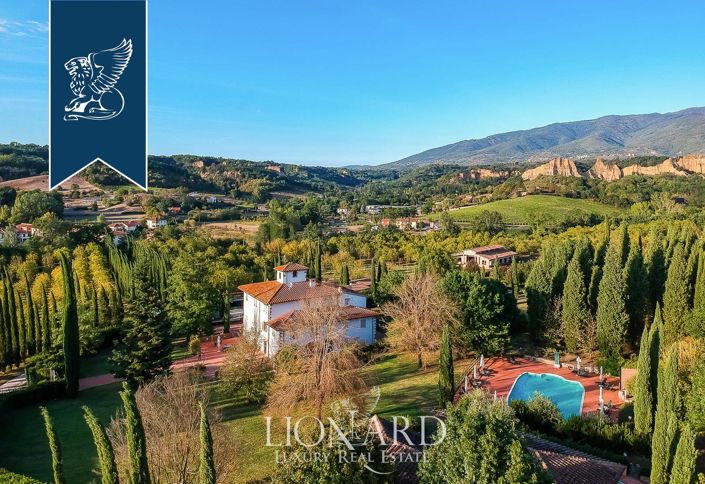 Image No.51-22 Bed Villa for sale