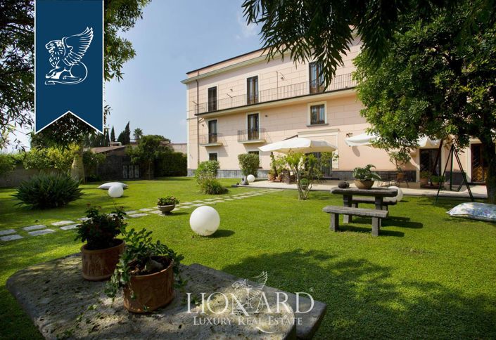 Image No.2-4 Bed Villa for sale