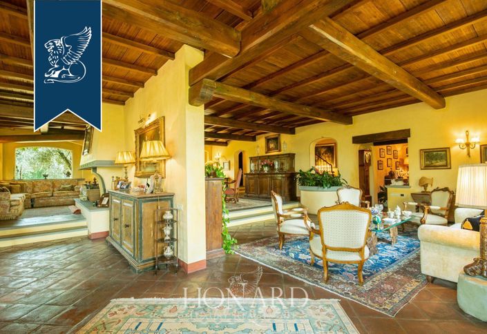 Image No.17-7 Bed Villa for sale