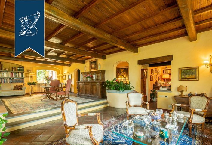 Image No.18-7 Bed Villa for sale