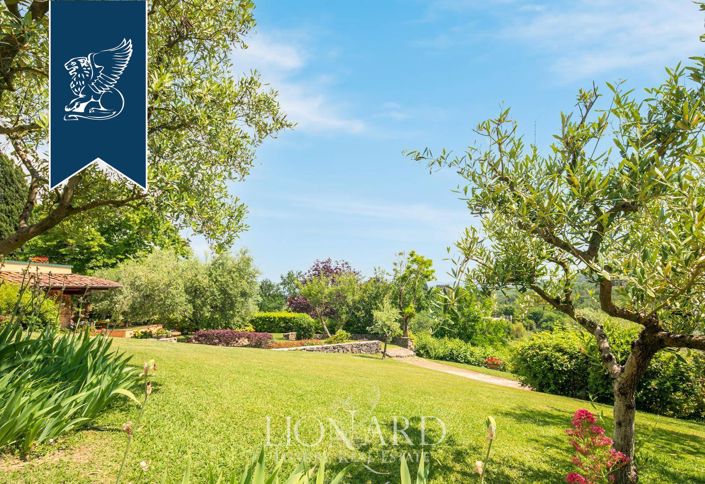 Image No.8-7 Bed Villa for sale