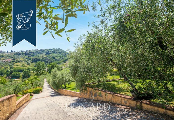 Image No.9-7 Bed Villa for sale