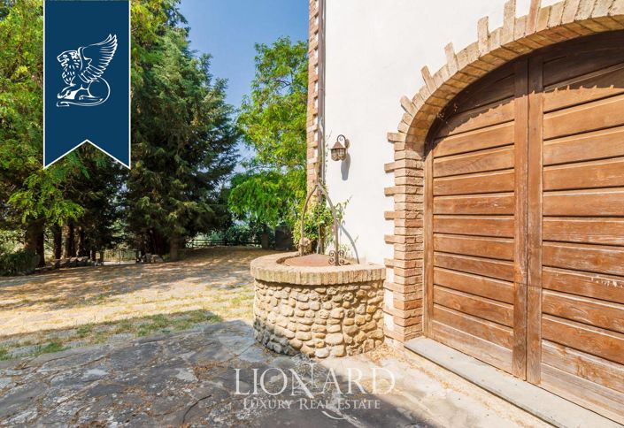 Image No.14-6 Bed Country House for sale