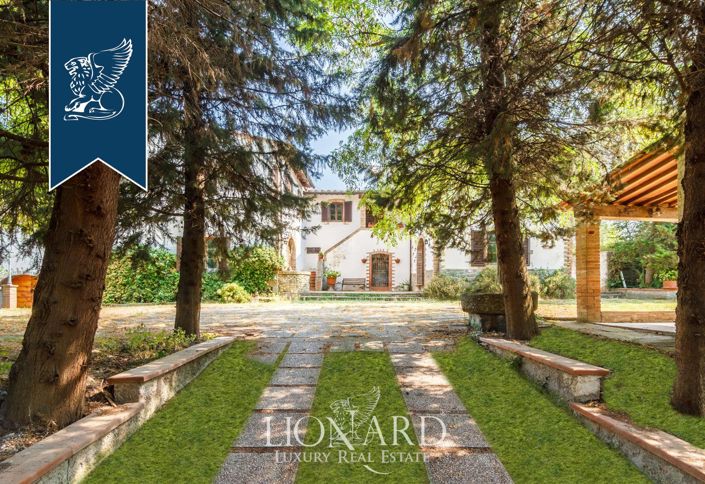 Image No.8-6 Bed Country House for sale