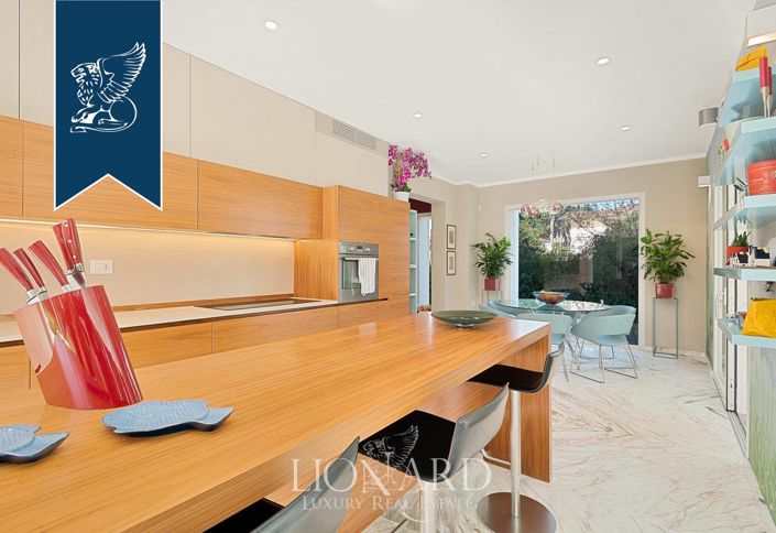 Image No.17-6 Bed Villa for sale