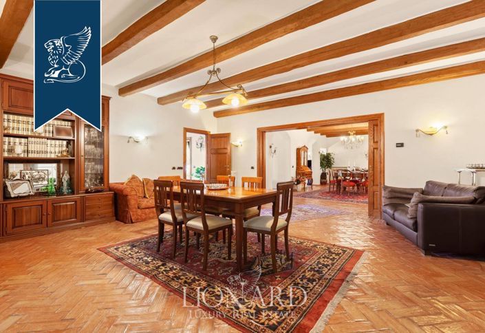 Image No.14-5 Bed Villa for sale