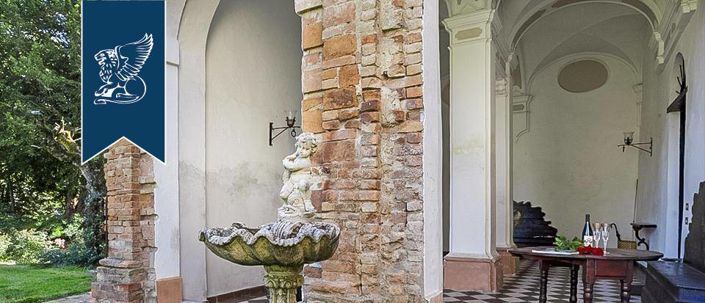 Image No.27-27 Bed Property for sale