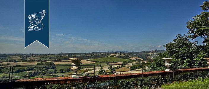 Image No.29-27 Bed Property for sale