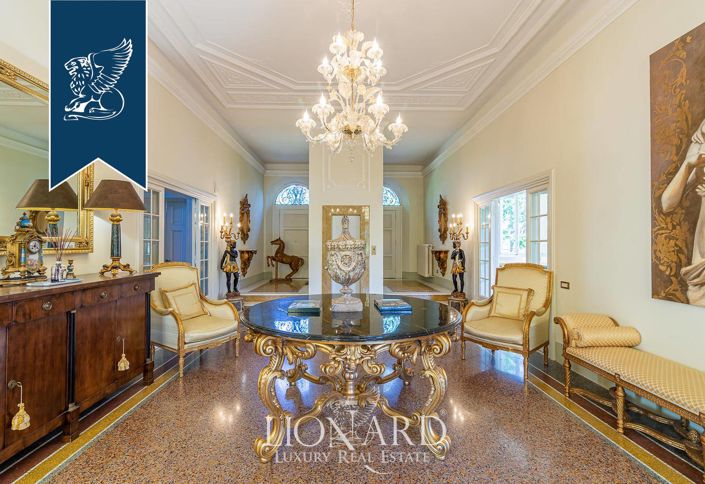 Image No.33-5 Bed Villa for sale