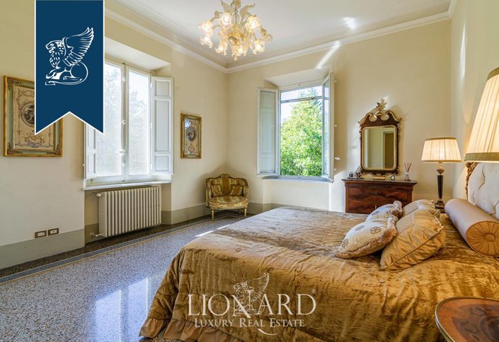 Image No.57-5 Bed Villa for sale