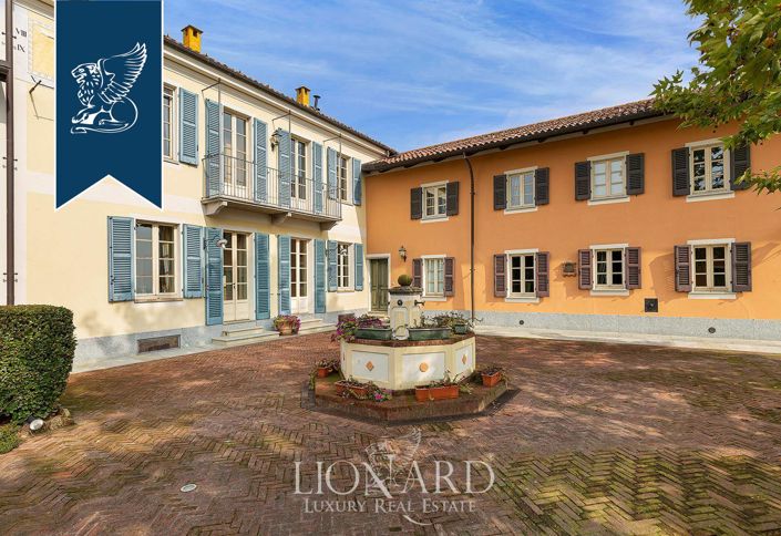 Image No.7-10 Bed Villa for sale