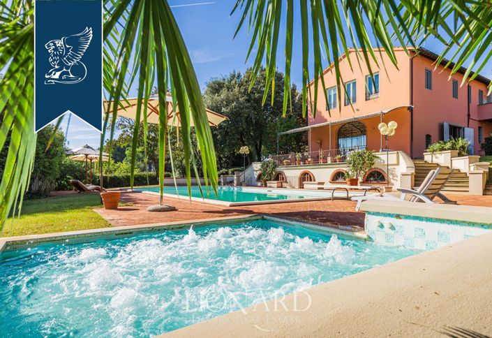 Image No.6-12 Bed Villa for sale