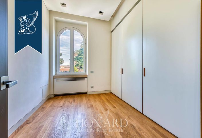 Image No.13-Propriété de 10 chambres à vendre à Rome