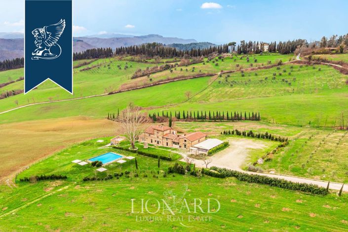 Image No.2-16 Bed Hotel for sale