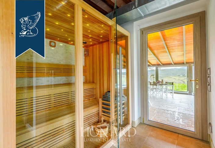 Image No.5-16 Bed Hotel for sale