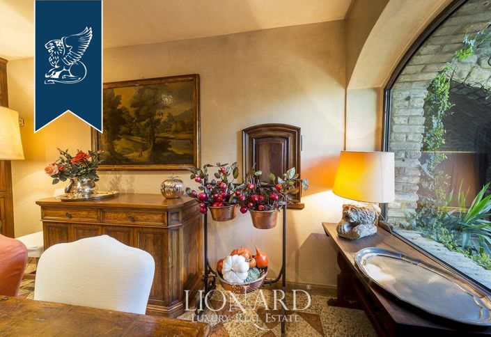 Image No.32-4 Bed Property for sale