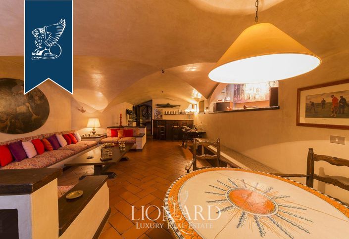 Image No.43-4 Bed Property for sale