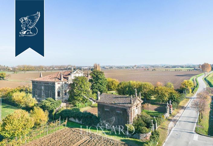 Image No.6-Villa for sale