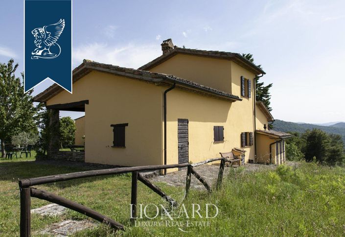 Image No.13-15 Bed Farmhouse for sale