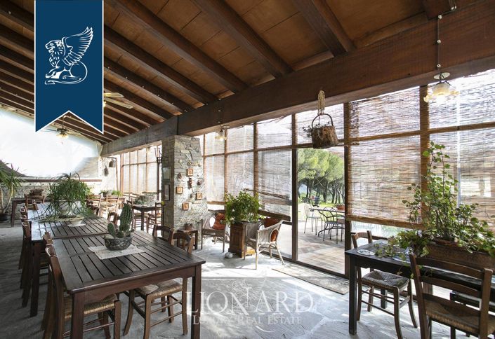 Image No.23-15 Bed Farmhouse for sale