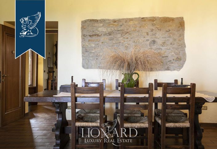 Image No.25-15 Bed Farmhouse for sale